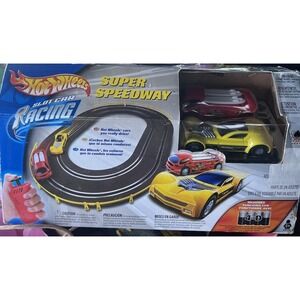 Hot Wheels Slot Car Racing Super Speedway Track 2 Cars‎ & Controllers NIP 2003